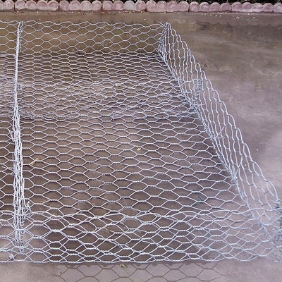 Des paniers hexagonaux en gabions tressés en alliage galvanisé pour le support de géogrides de construction