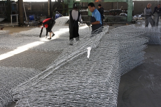 Personnalisation Galvanisée en alliage Gabion Corbeille haute résistance à la corrosion