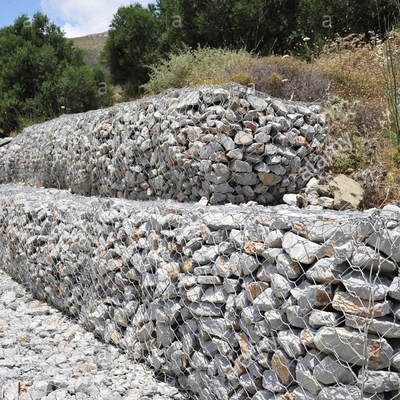 Paroi de support en gabion galvanisé soudé à l'endroit