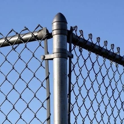 Système de clôture tissée avec fil d'alliage galvanisé pour la sécurité du périmètre