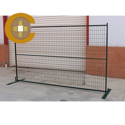 Barrière de panneau en treillis soudés Clôture de contrôle de foule en acier portable pour la sécurité du stade