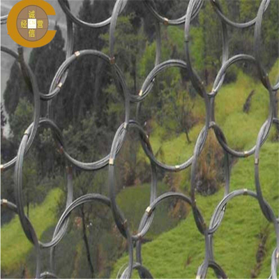 SNS souple et flexible pour la protection contre les chutes de roches