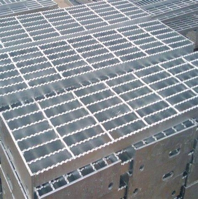 Grille en acier galvanisé à trou carré antidérapant