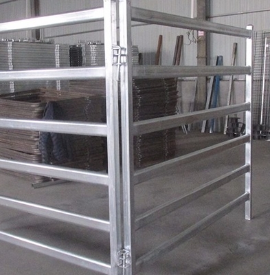 Panneaux de clôture de bétail standard en métal galvanisé pour les fermes de bétail